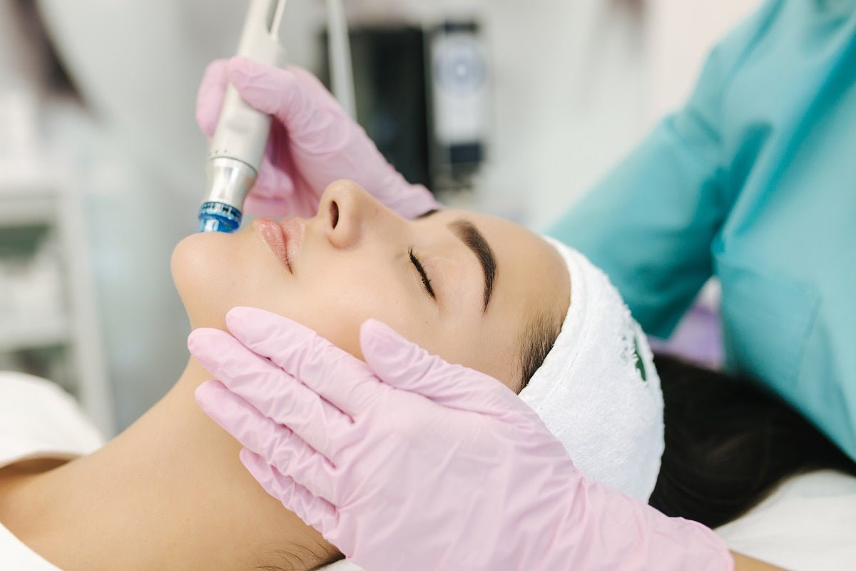 Hydrodermabrasion for Anti-Aging: Reversing the Signs of Aging and Smo